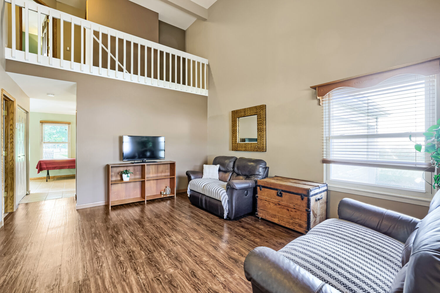 800 Newport Drive Property Photo 10