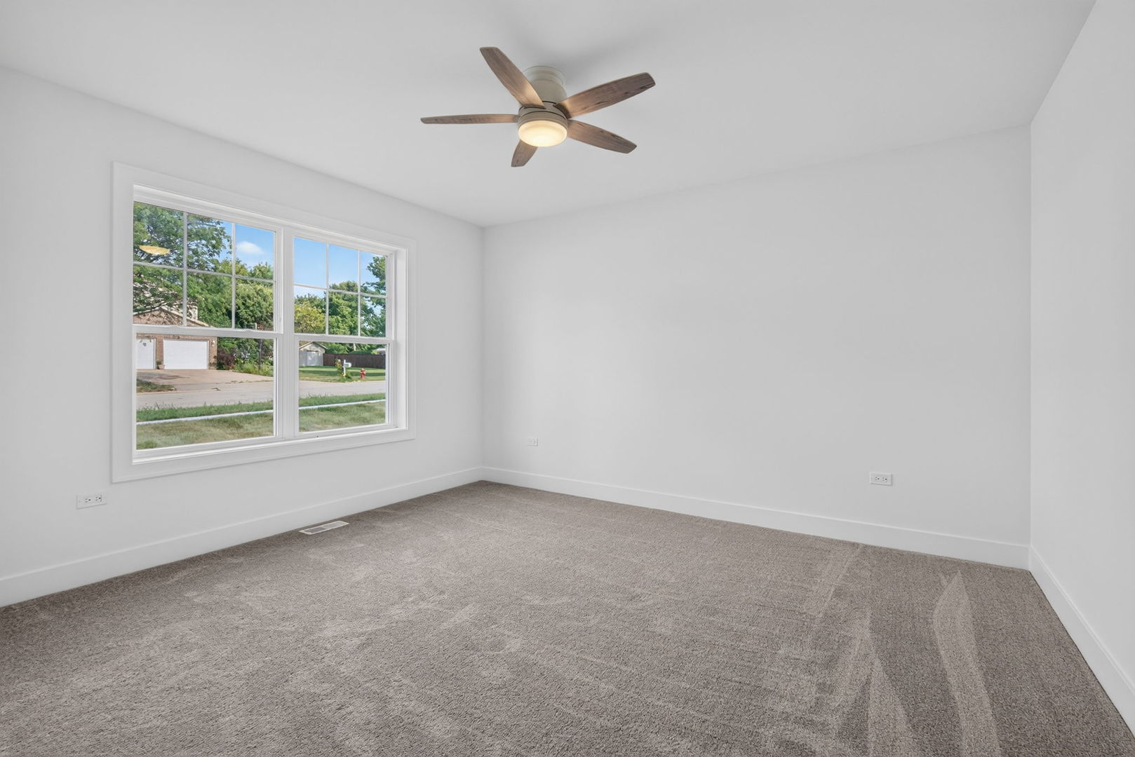 24621 Kaylee Street Property Photo 15