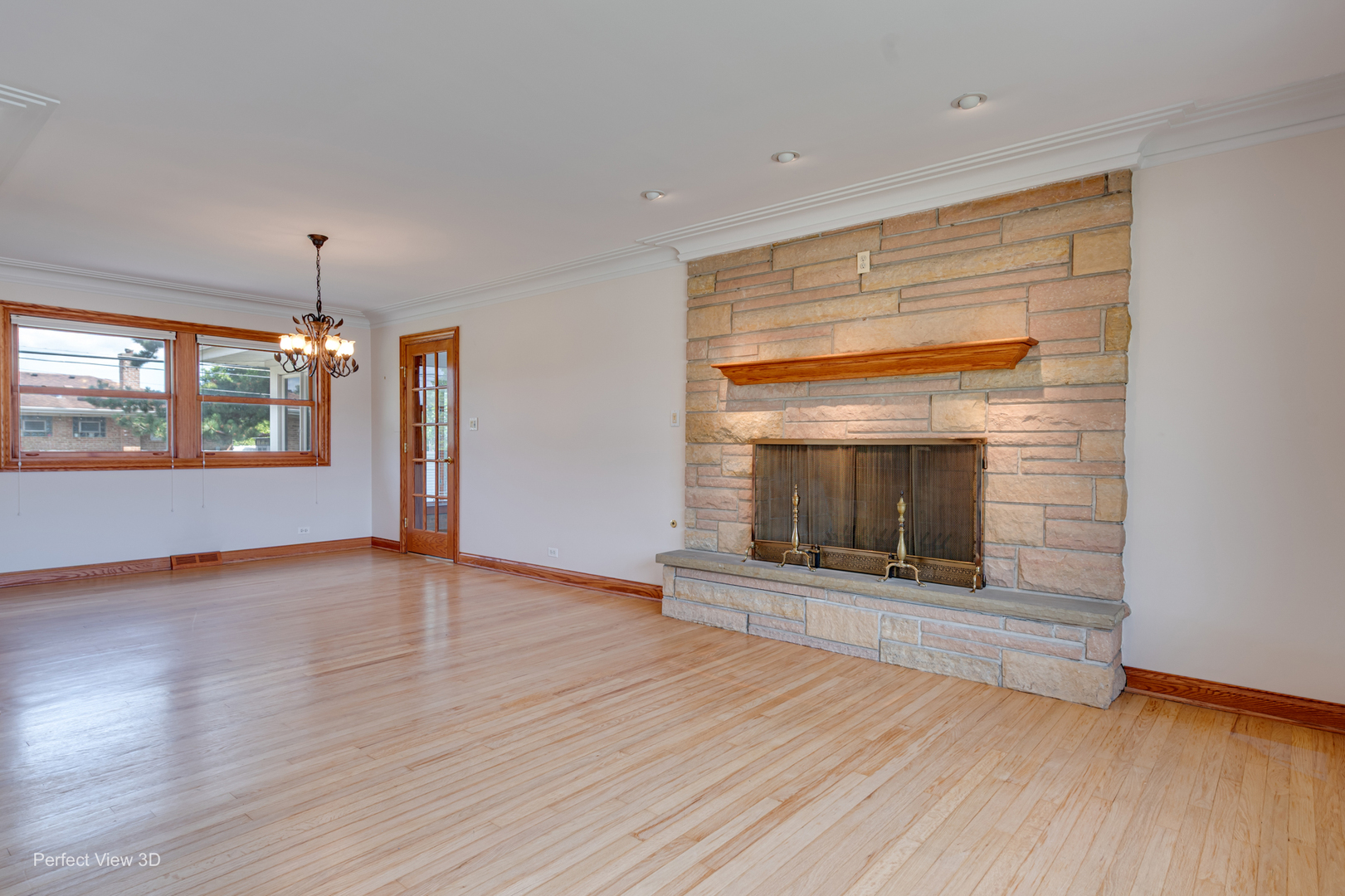 7952 Balmoral Avenue Property Photo 9