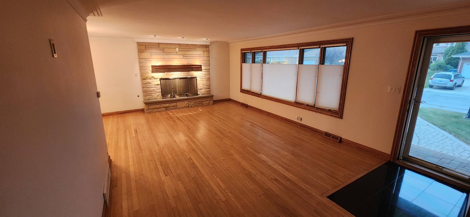 7952 Balmoral Avenue Property Photo 10