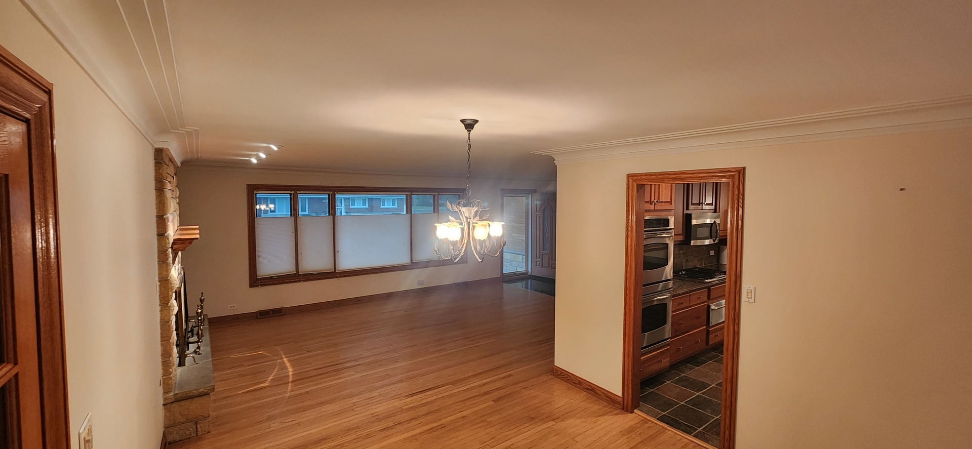 7952 Balmoral Avenue Property Photo 11