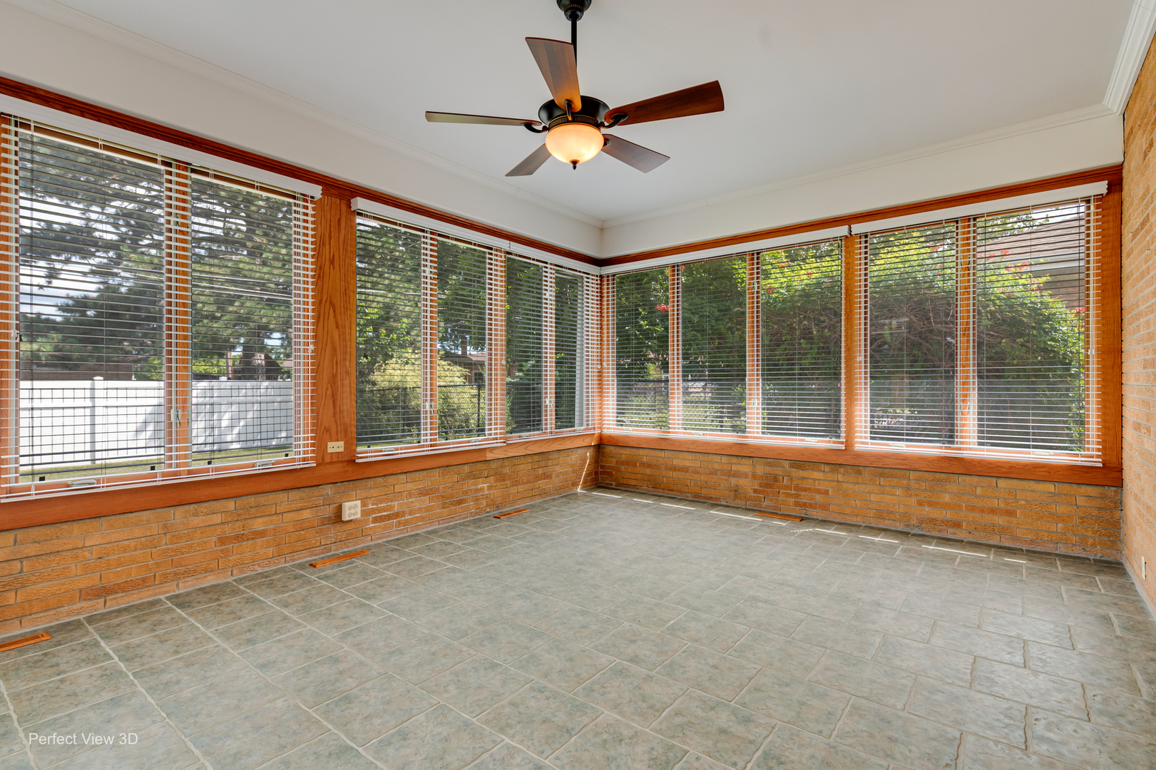 7952 Balmoral Avenue Property Photo 13