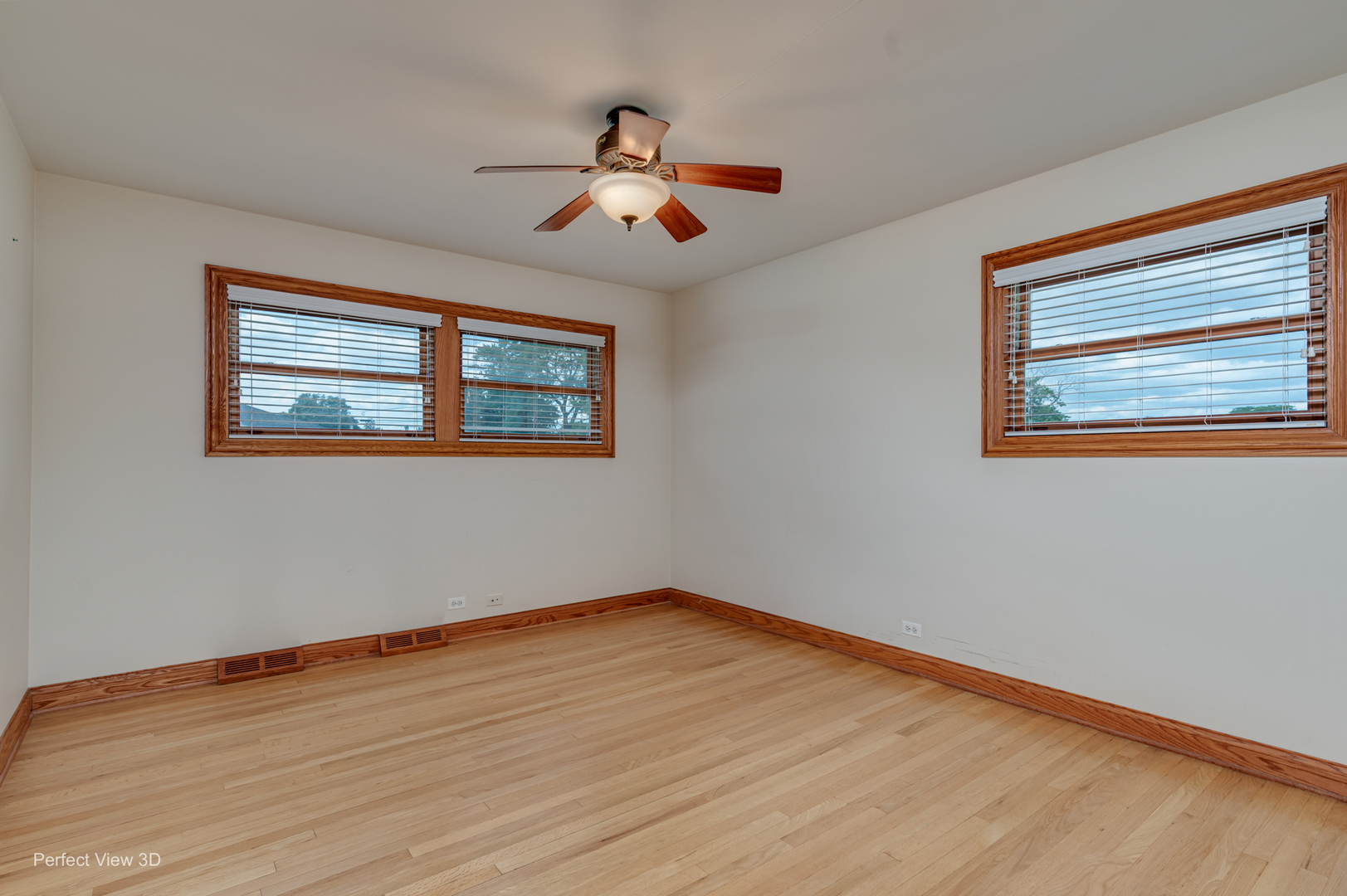 7952 Balmoral Avenue Property Photo 17