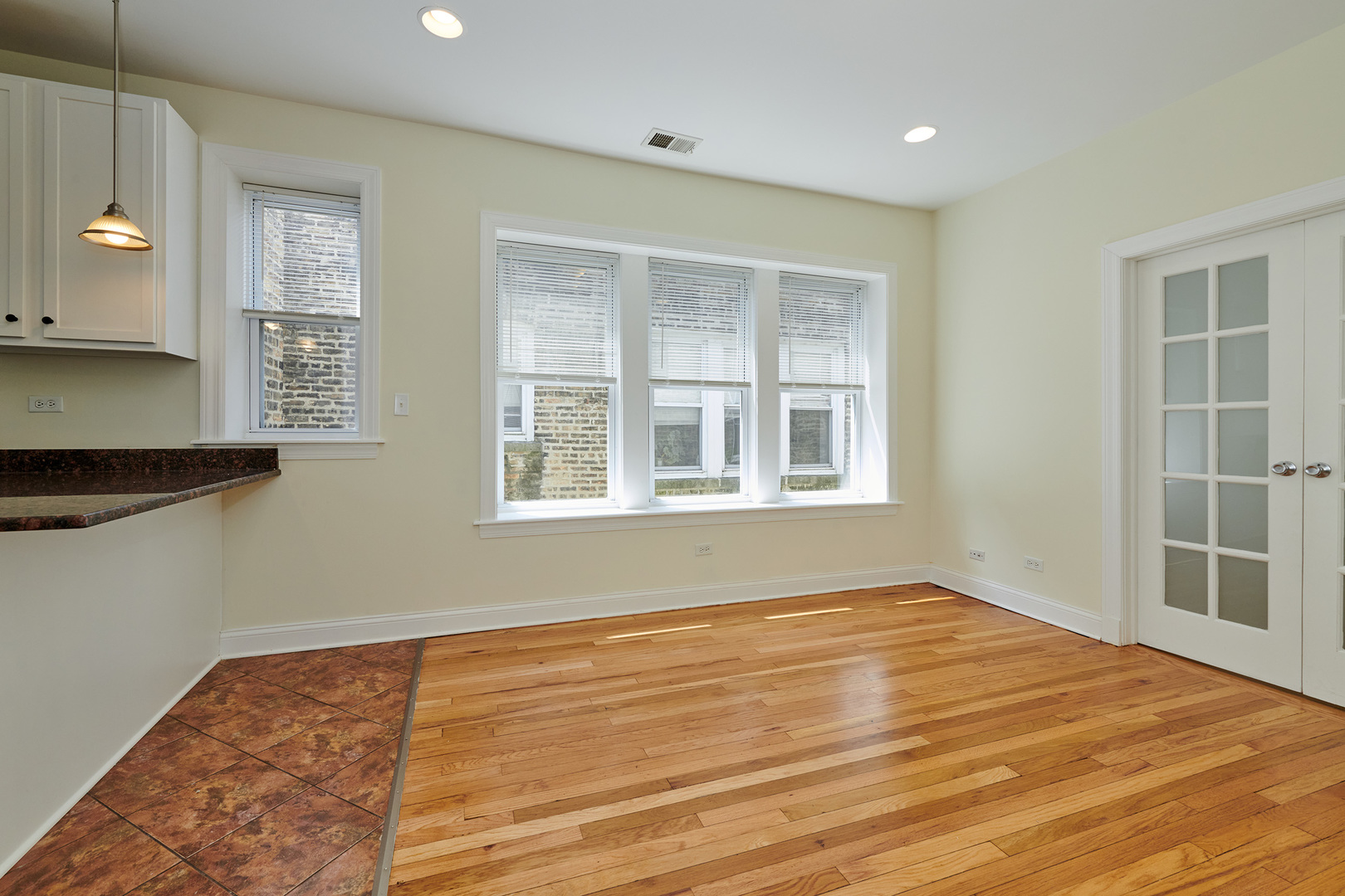 7209 N Damen Avenue 3 Property Photo 7
