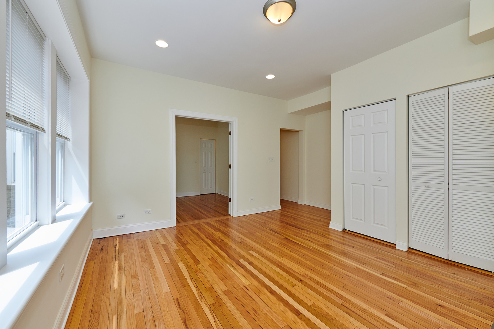 7209 N Damen Avenue 3 Property Photo 11
