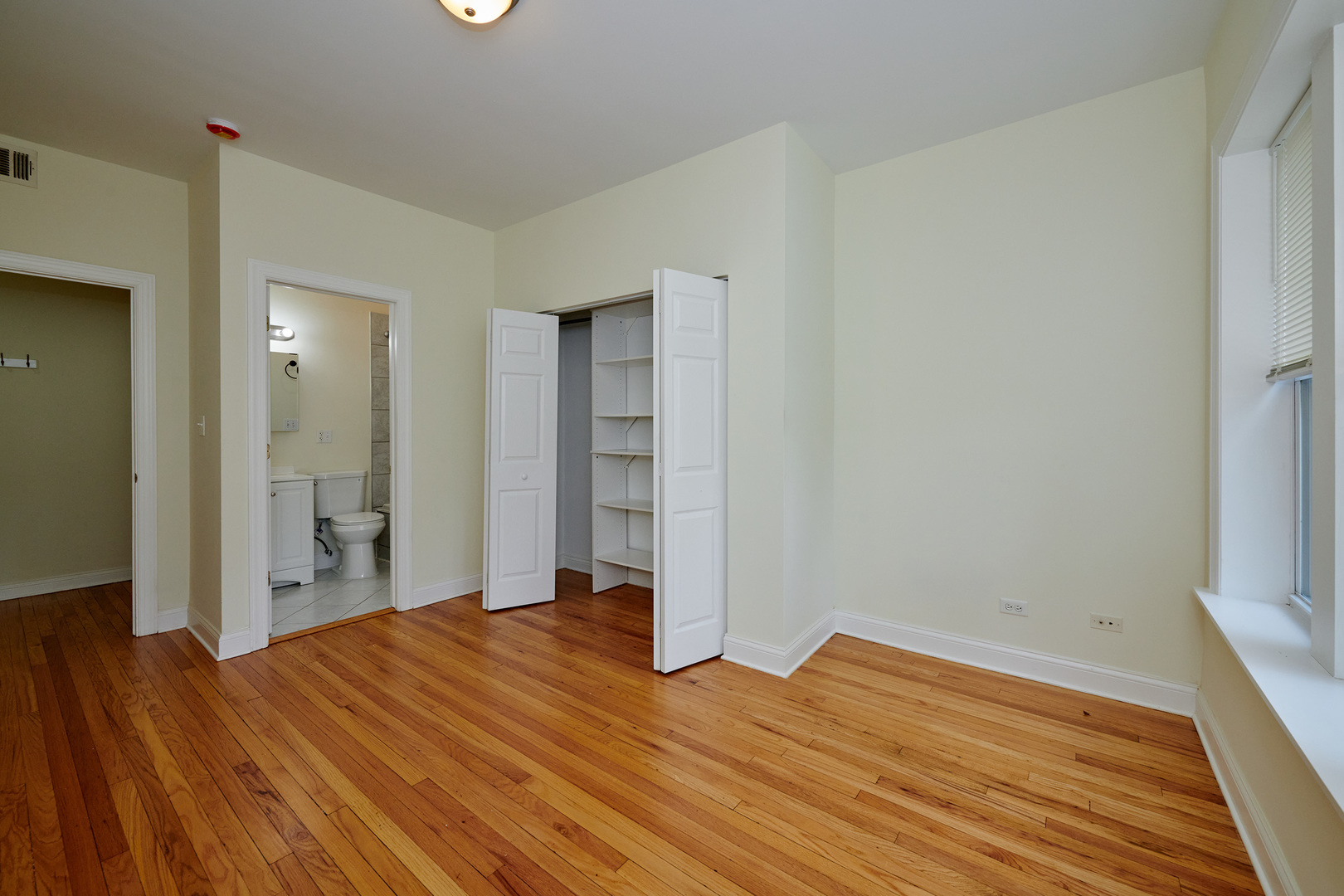 7209 N Damen Avenue 3 Property Photo 16