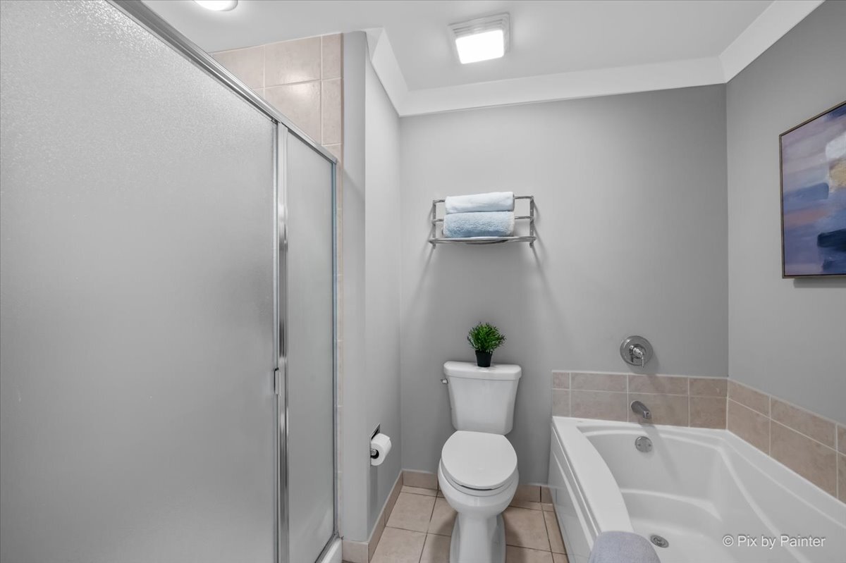 77 S Evergreen Avenue 206 Property Photo 18