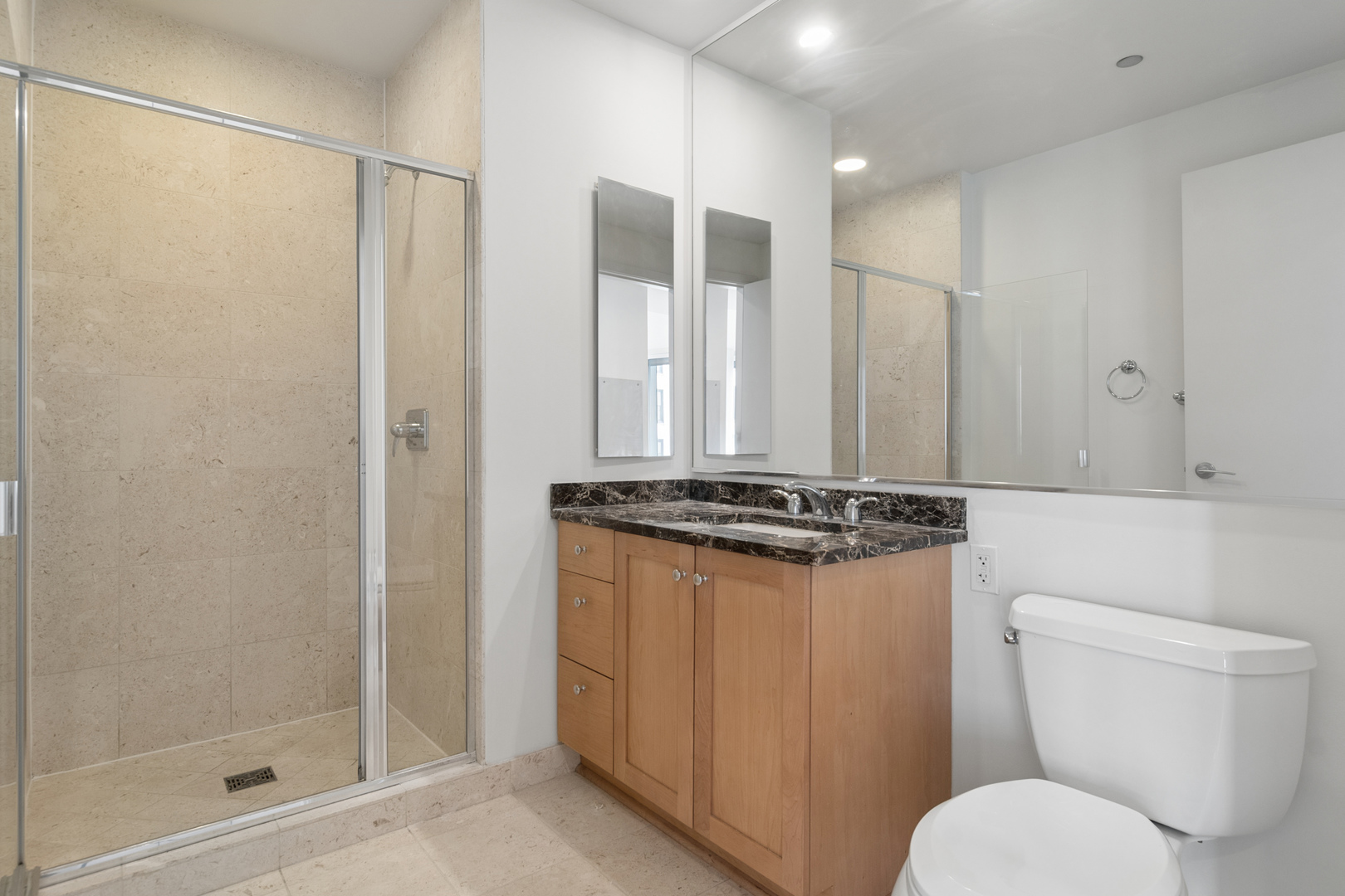 60 E Monroe Street 1807 Property Photo 9