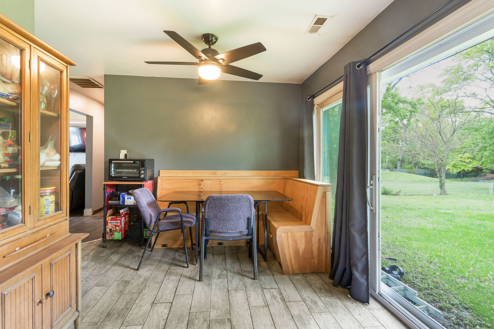 18830 Wolf Road Property Photo 3