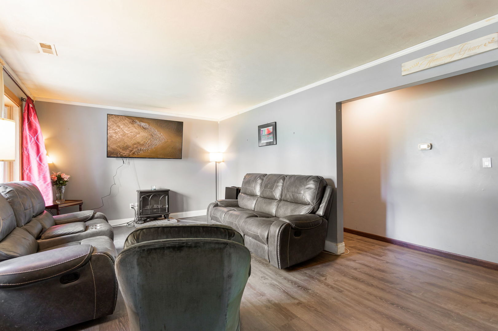 18830 Wolf Road Property Photo 6