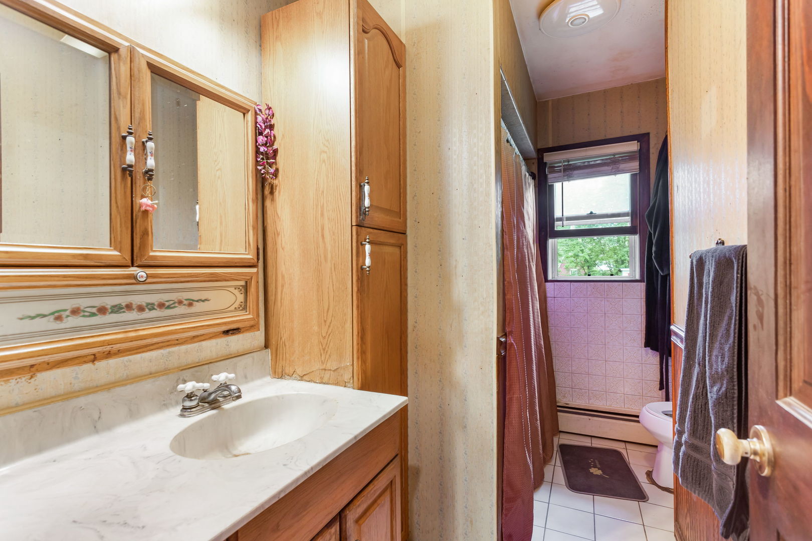 18830 Wolf Road Property Photo 11