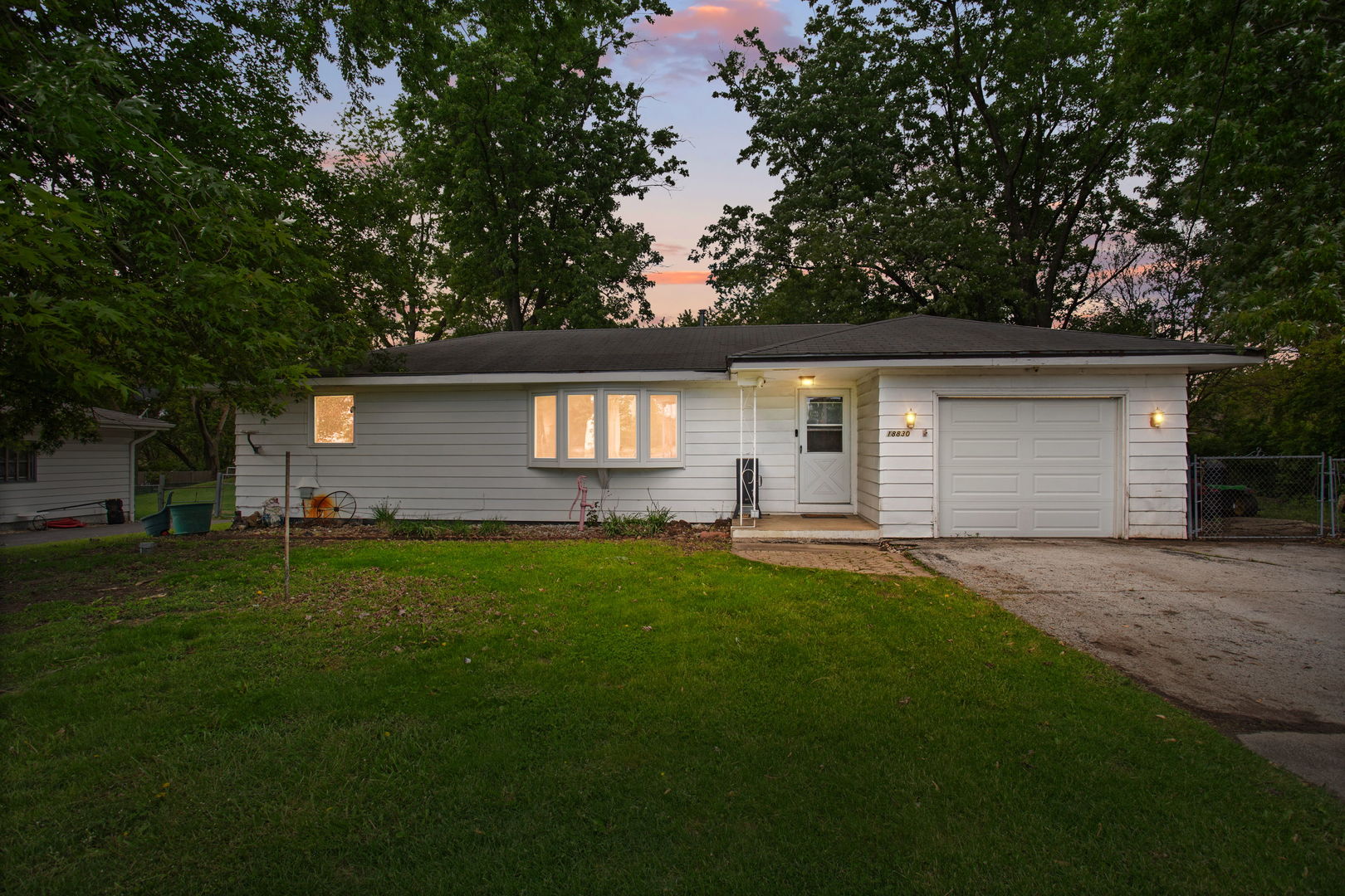 18830 Wolf Road Property Photo 12