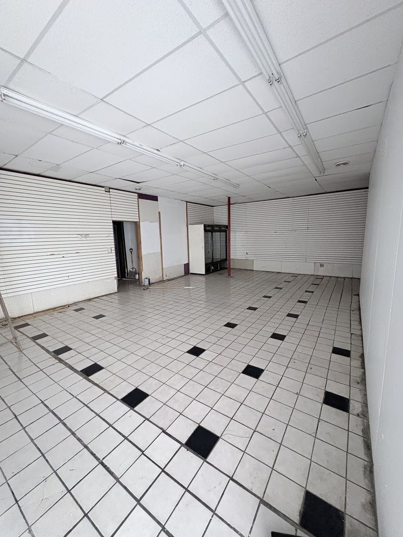 9301 S Halsted Street Property Photo 4