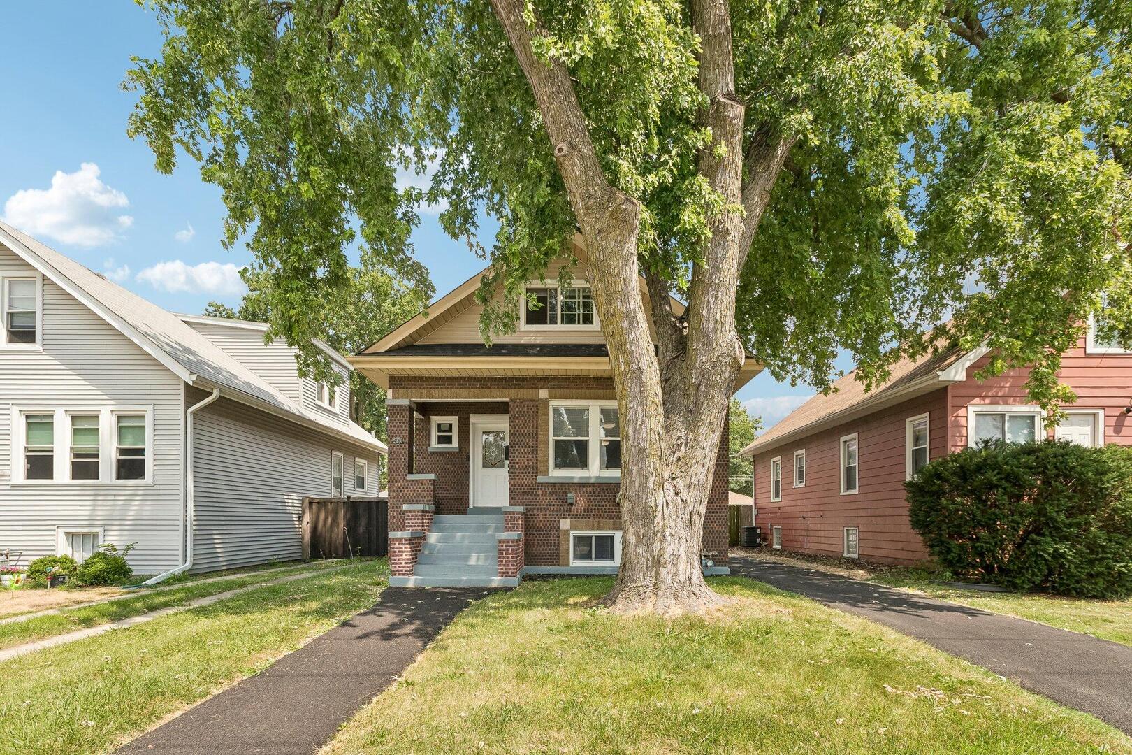 4163 E Eberly Avenue Property Photo 1