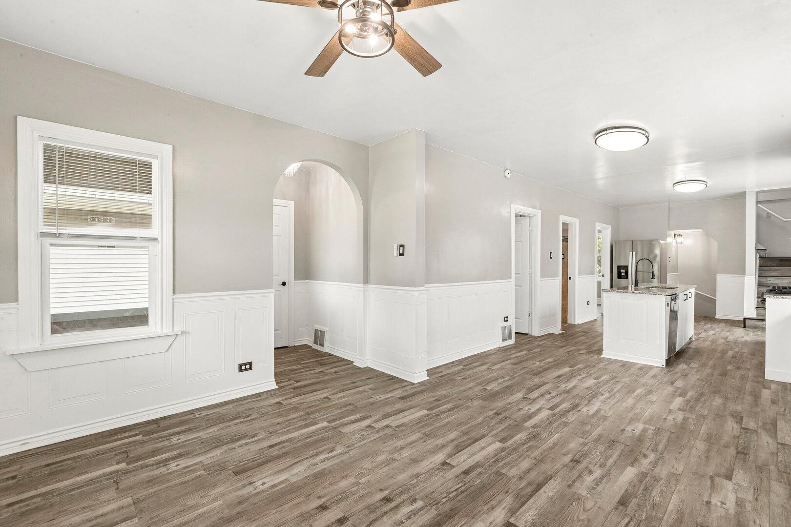 4163 E Eberly Avenue Property Photo 3