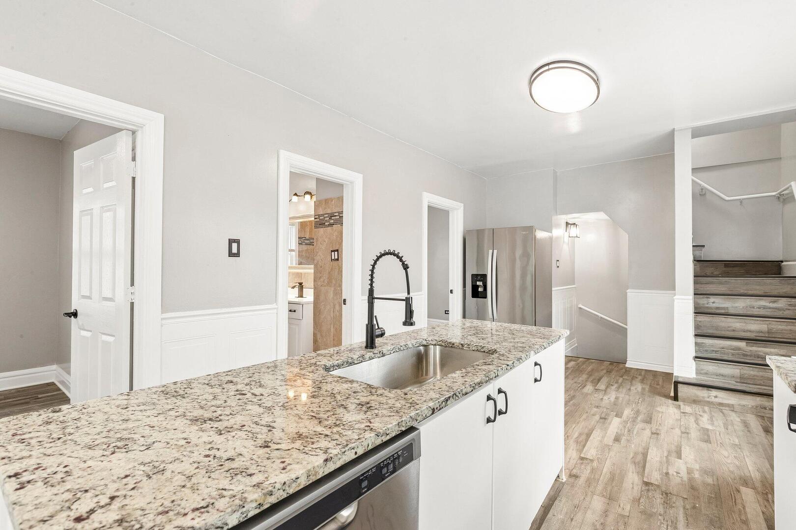 4163 E Eberly Avenue Property Photo 8