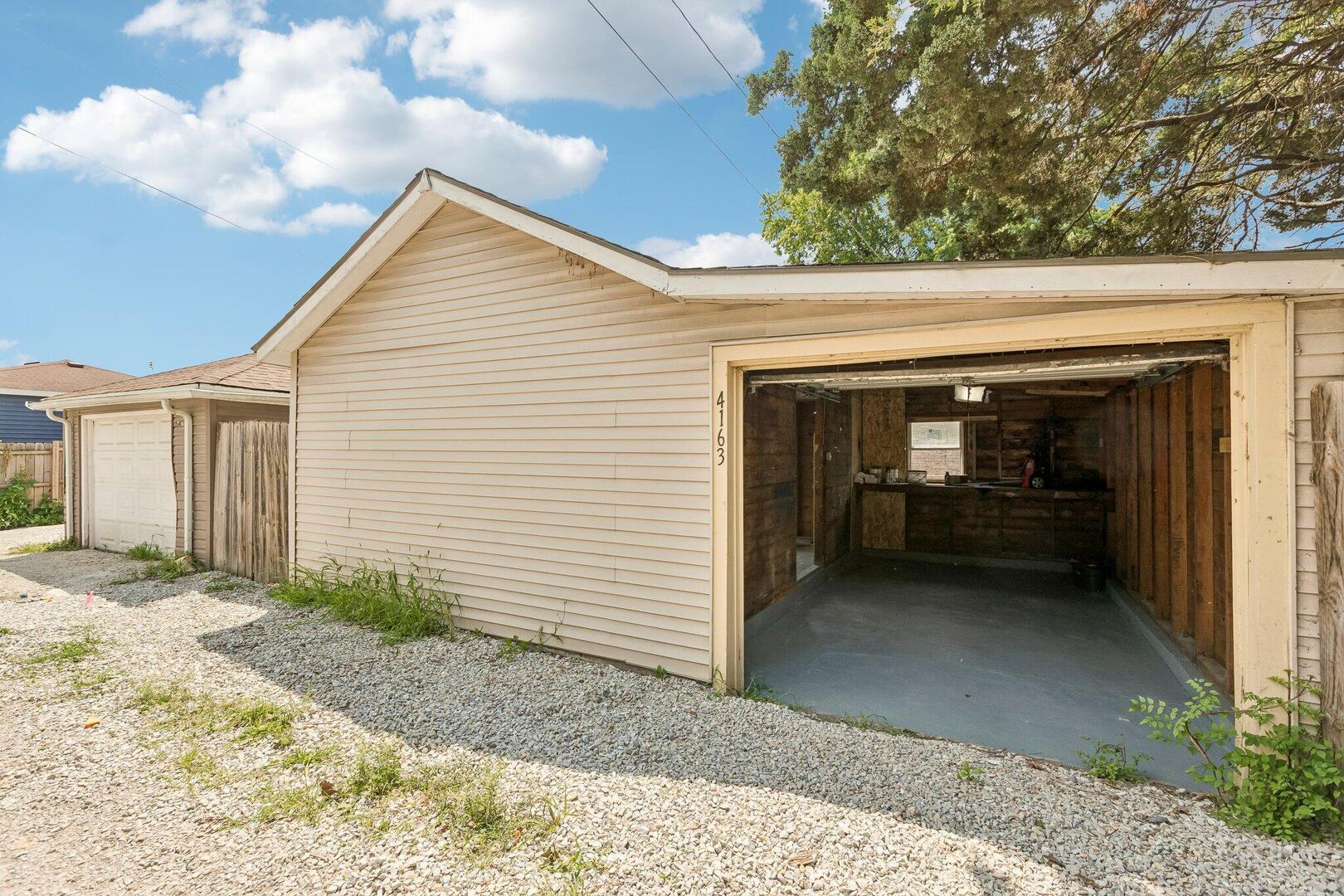 4163 E Eberly Avenue Property Photo 37