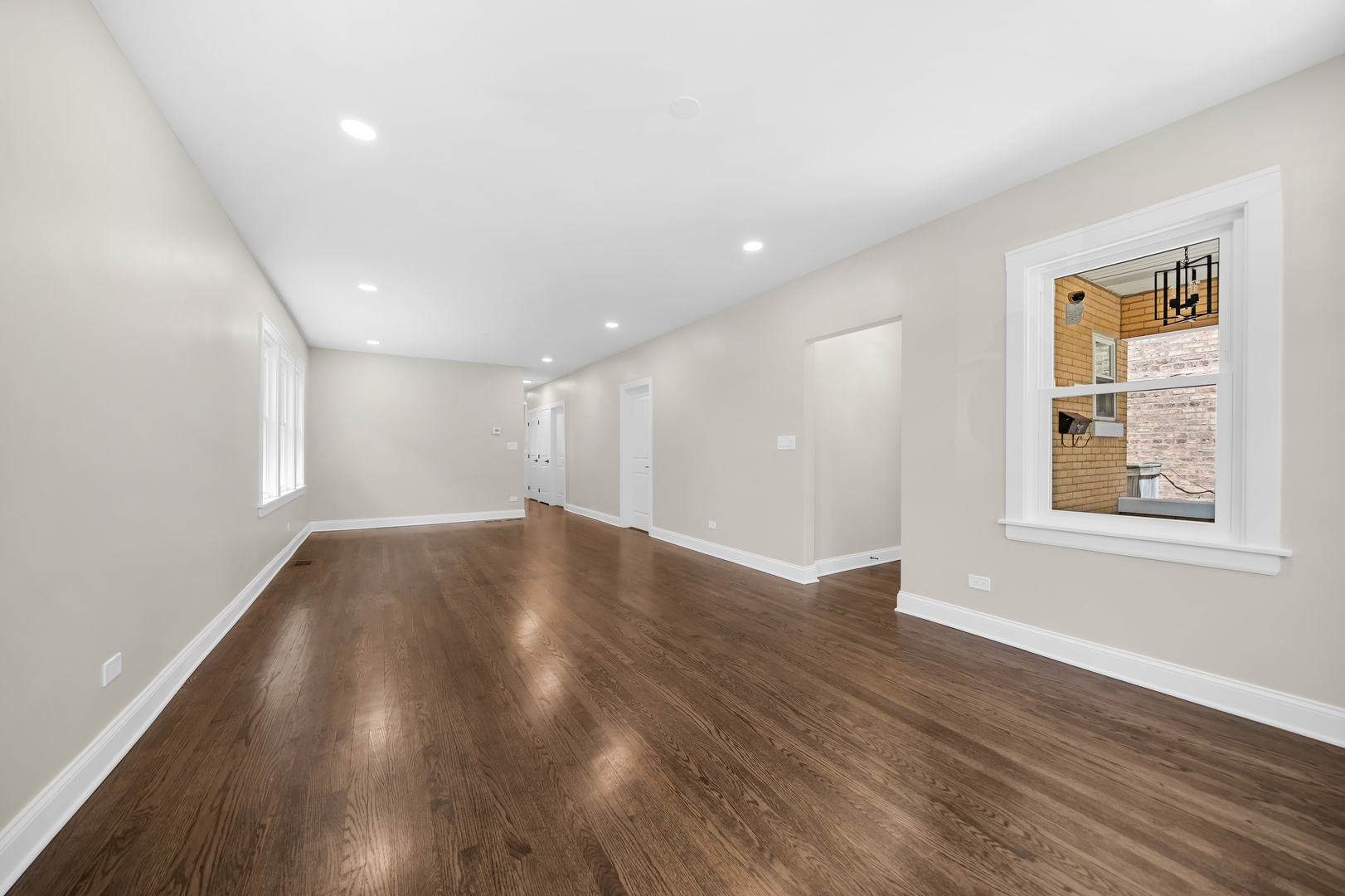 3052 N Major Avenue Property Photo 11