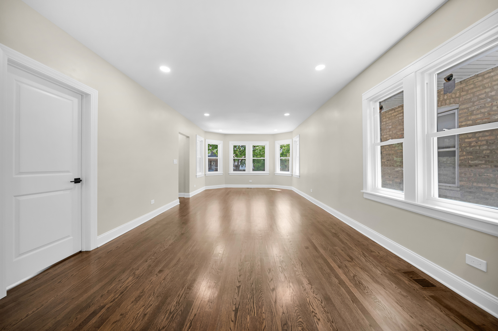 3052 N Major Avenue Property Photo 13