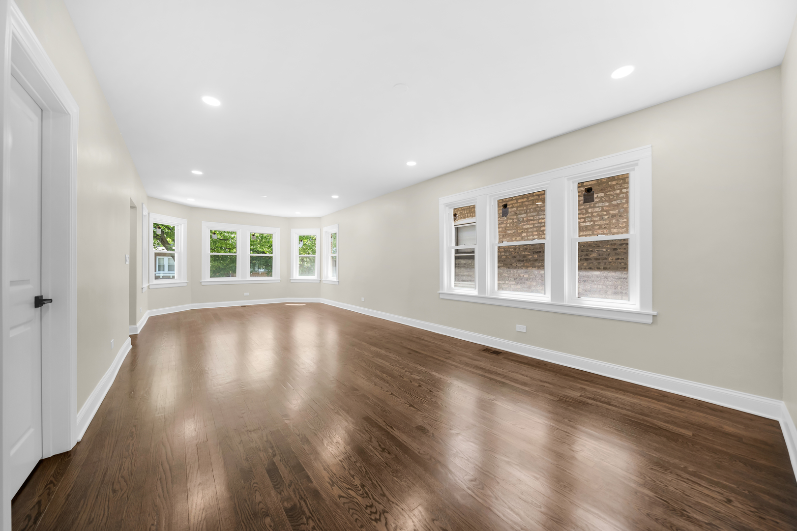 3052 N Major Avenue Property Photo 14