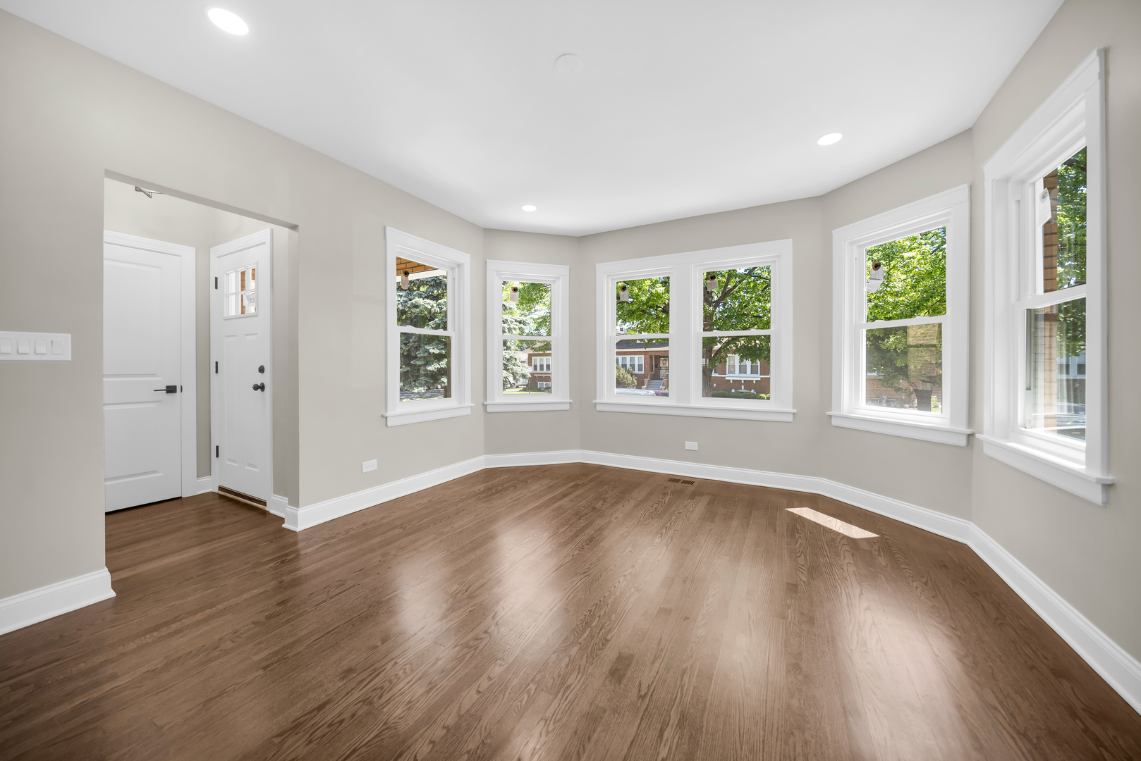 3052 N Major Avenue Property Photo 15