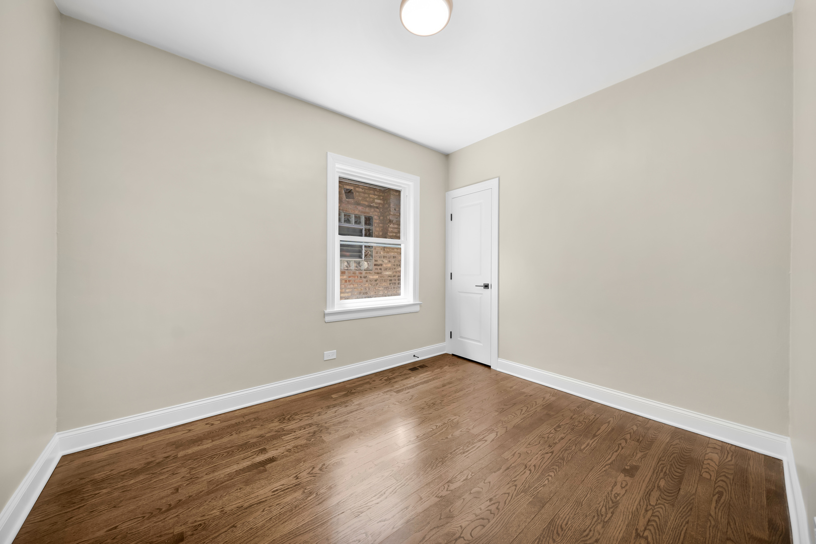 3052 N Major Avenue Property Photo 19