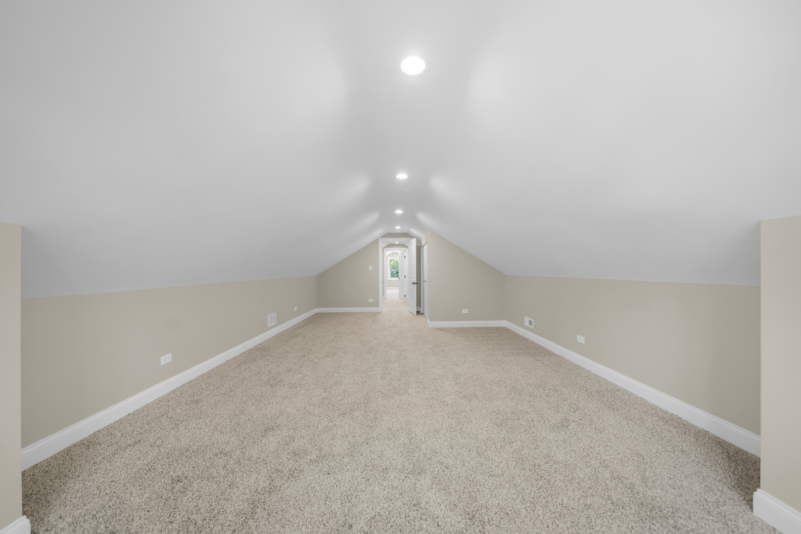 3052 N Major Avenue Property Photo 25