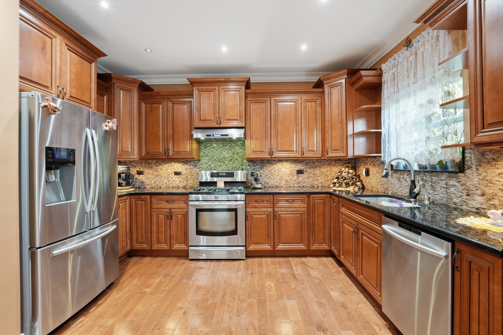1065 Rosefield Lane Property Photo 8
