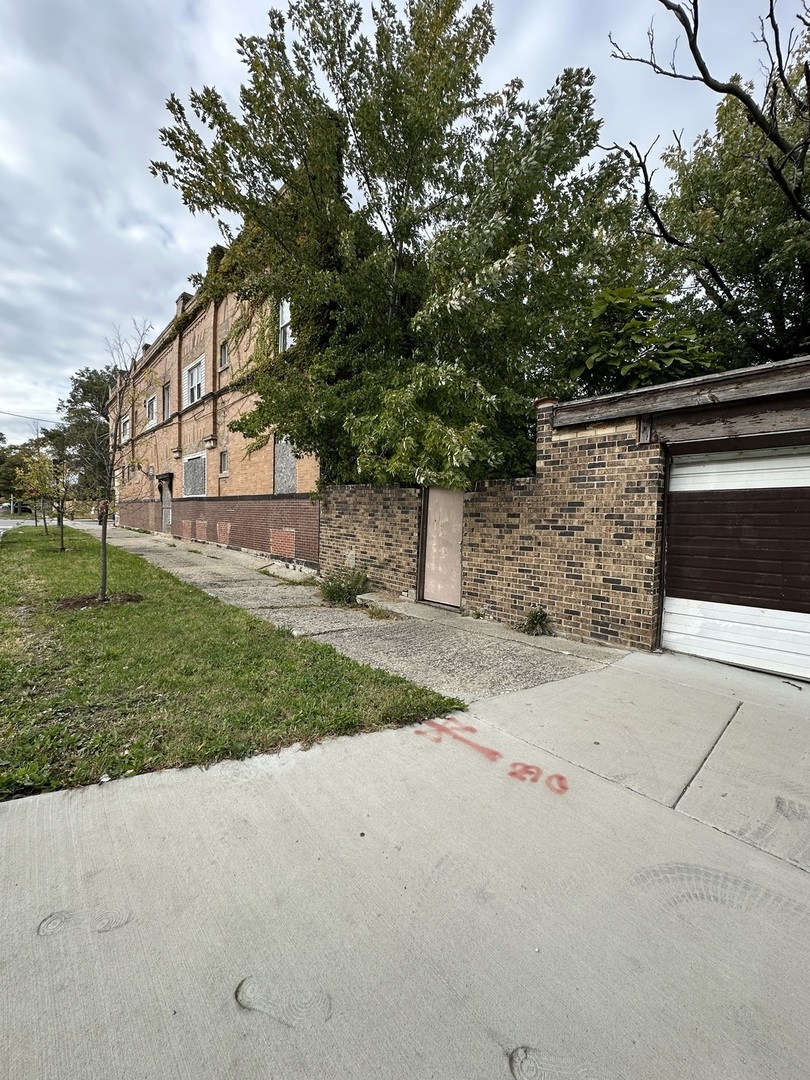 1659 S Pulaski Road Property Photo 6