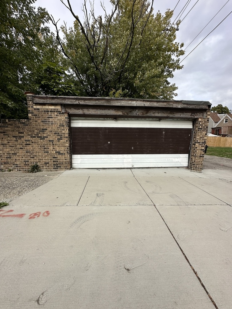 1659 S Pulaski Road Property Photo 7