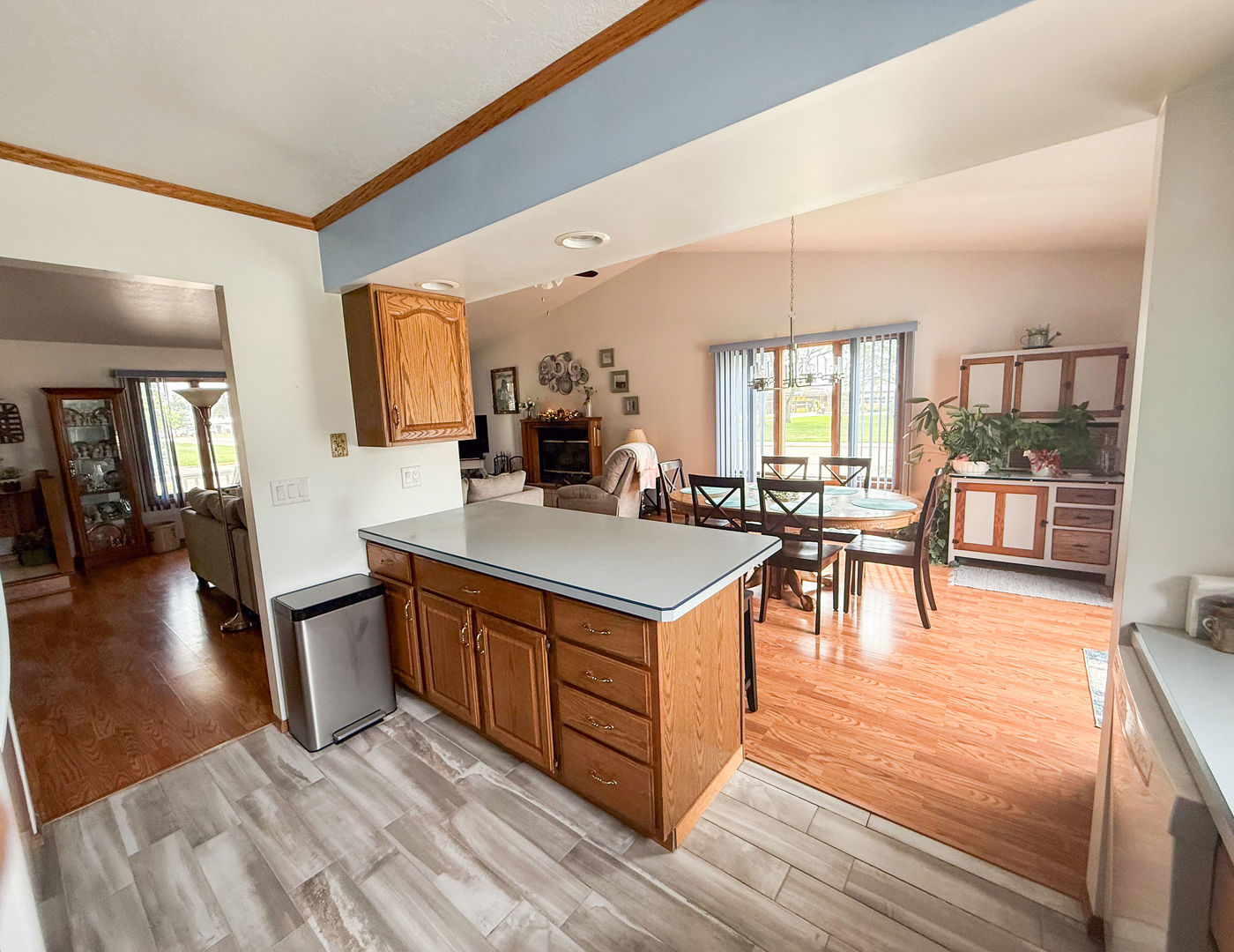402 Kilmer Street Property Photo 7
