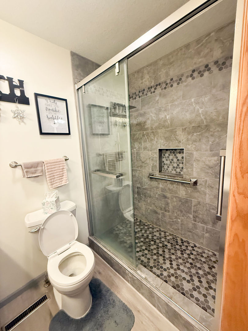 402 Kilmer Street Property Photo 14