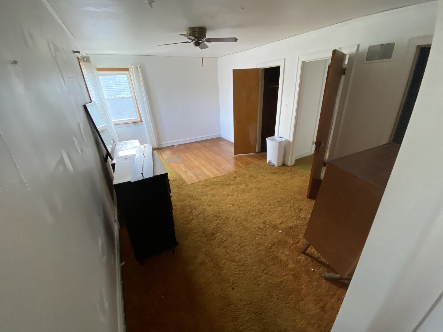 10508 S Forest Avenue Property Photo 3