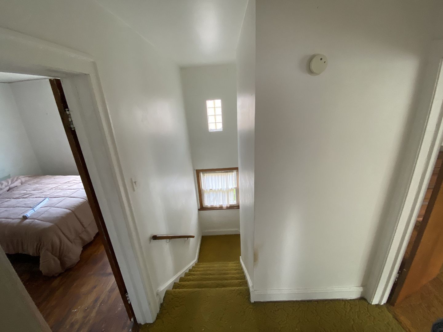 10508 S Forest Avenue Property Photo 4