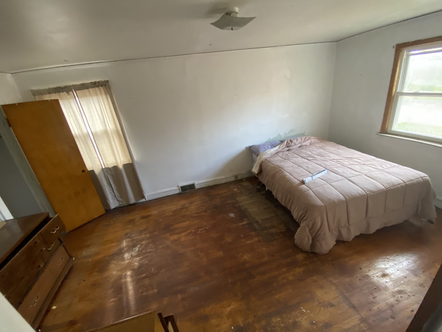 10508 S Forest Avenue Property Photo 7