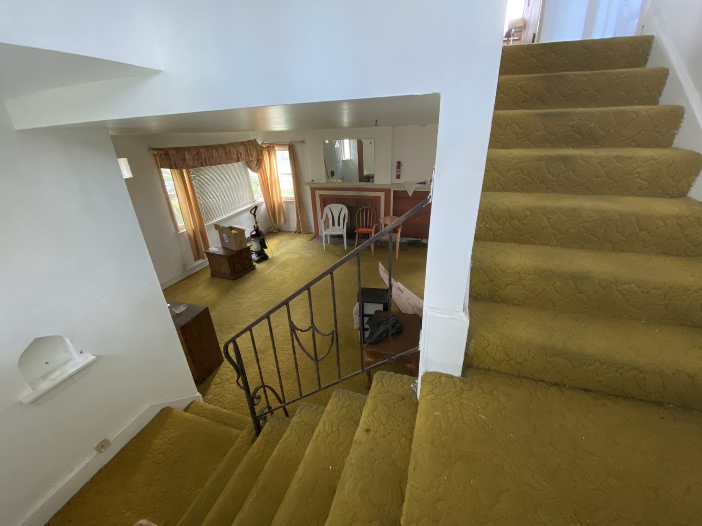 10508 S Forest Avenue Property Photo 8