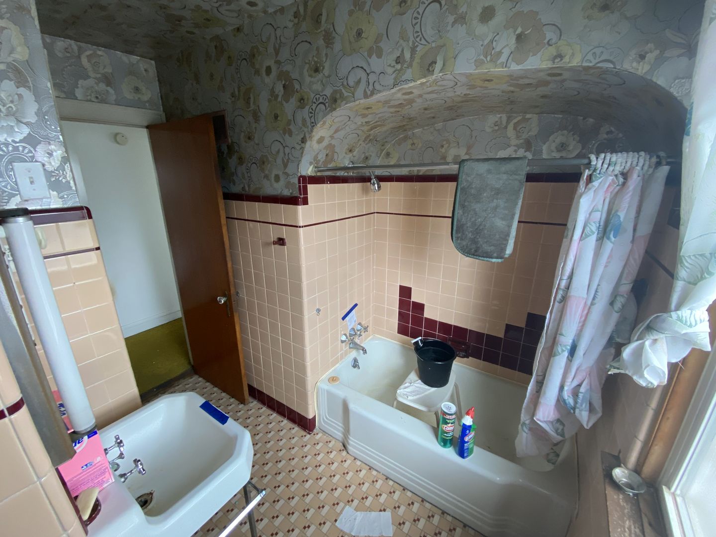10508 S Forest Avenue Property Photo 11