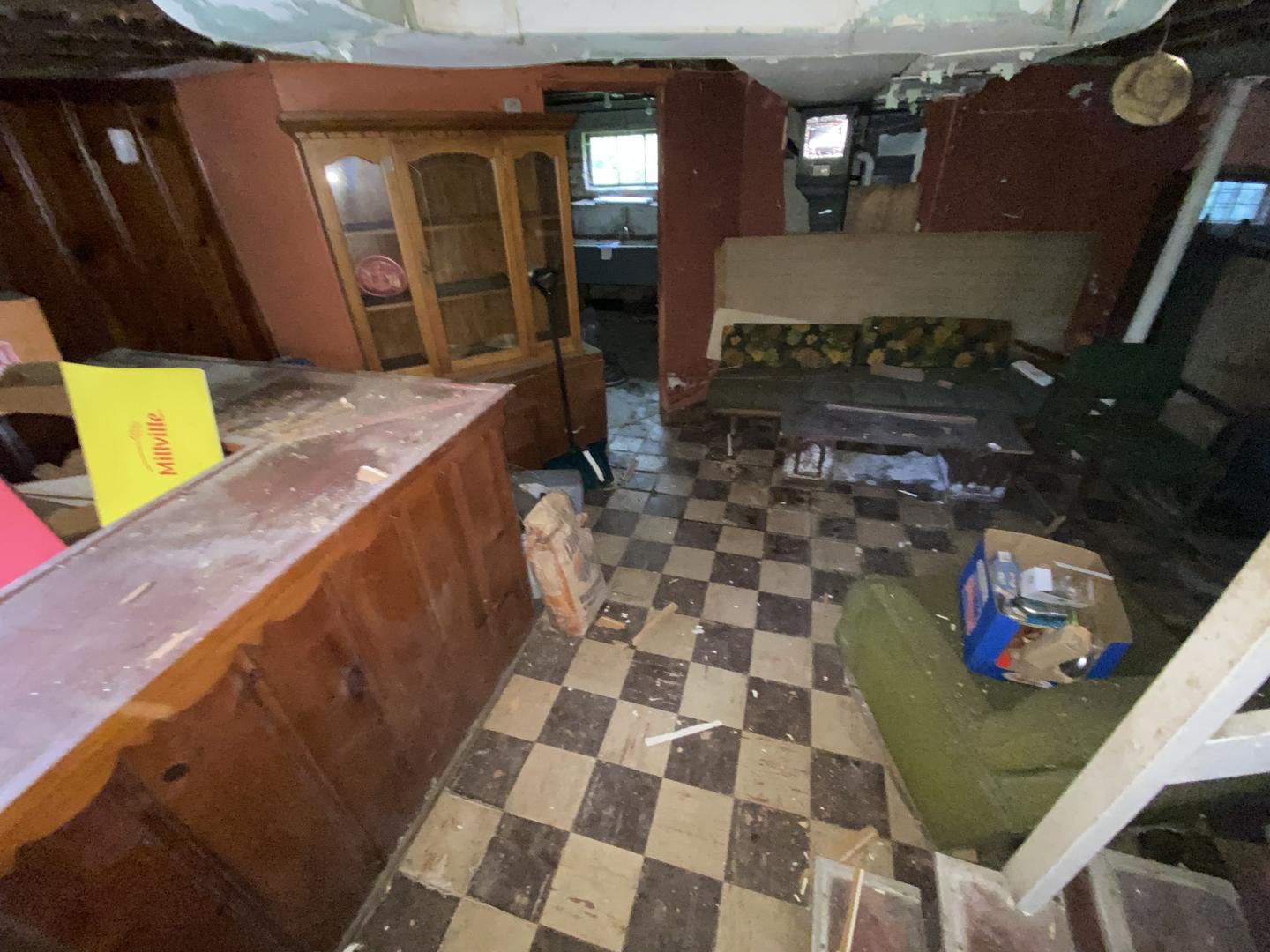 10508 S Forest Avenue Property Photo 18