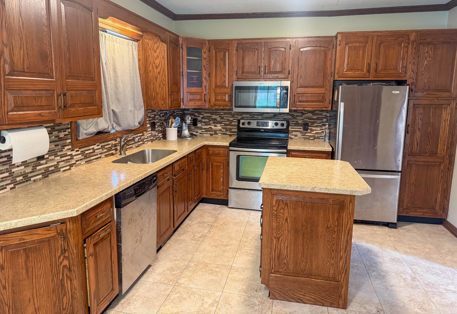 506 N Webster Street Property Photo 11