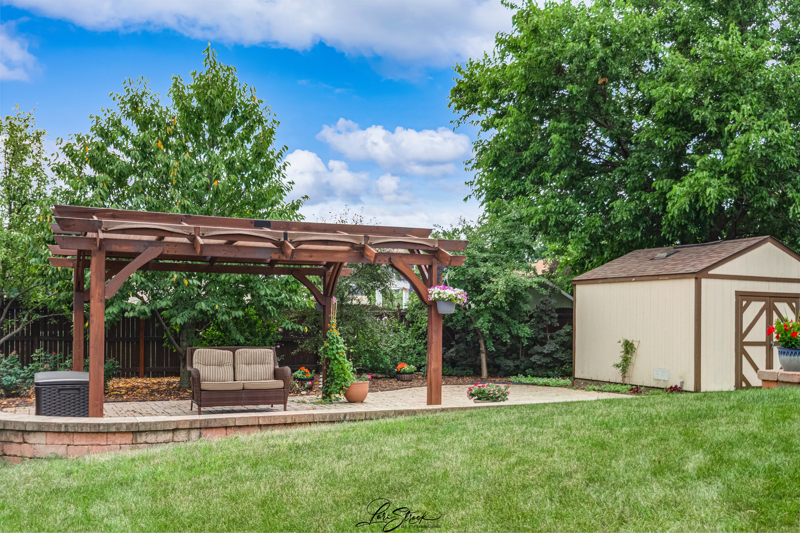 16118 76th Avenue Property Photo 4
