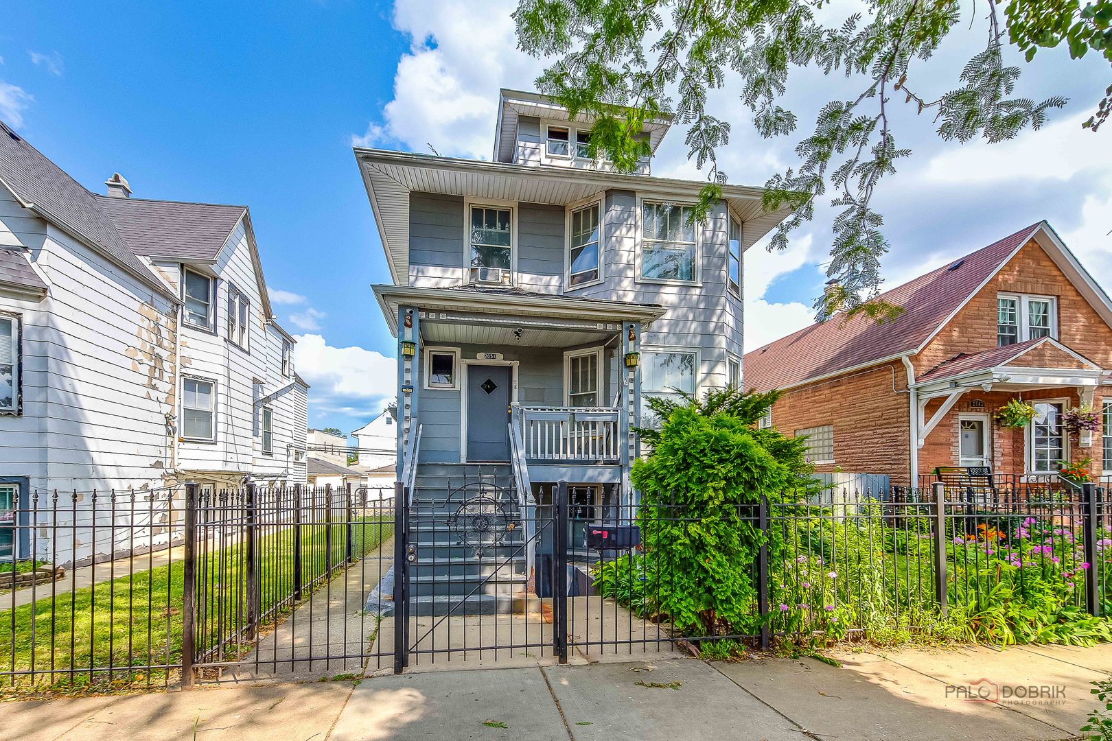 2051 N Kilbourn Avenue Property Photo 2