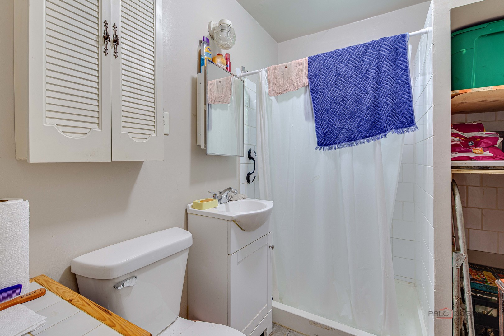 2051 N Kilbourn Avenue Property Photo 28