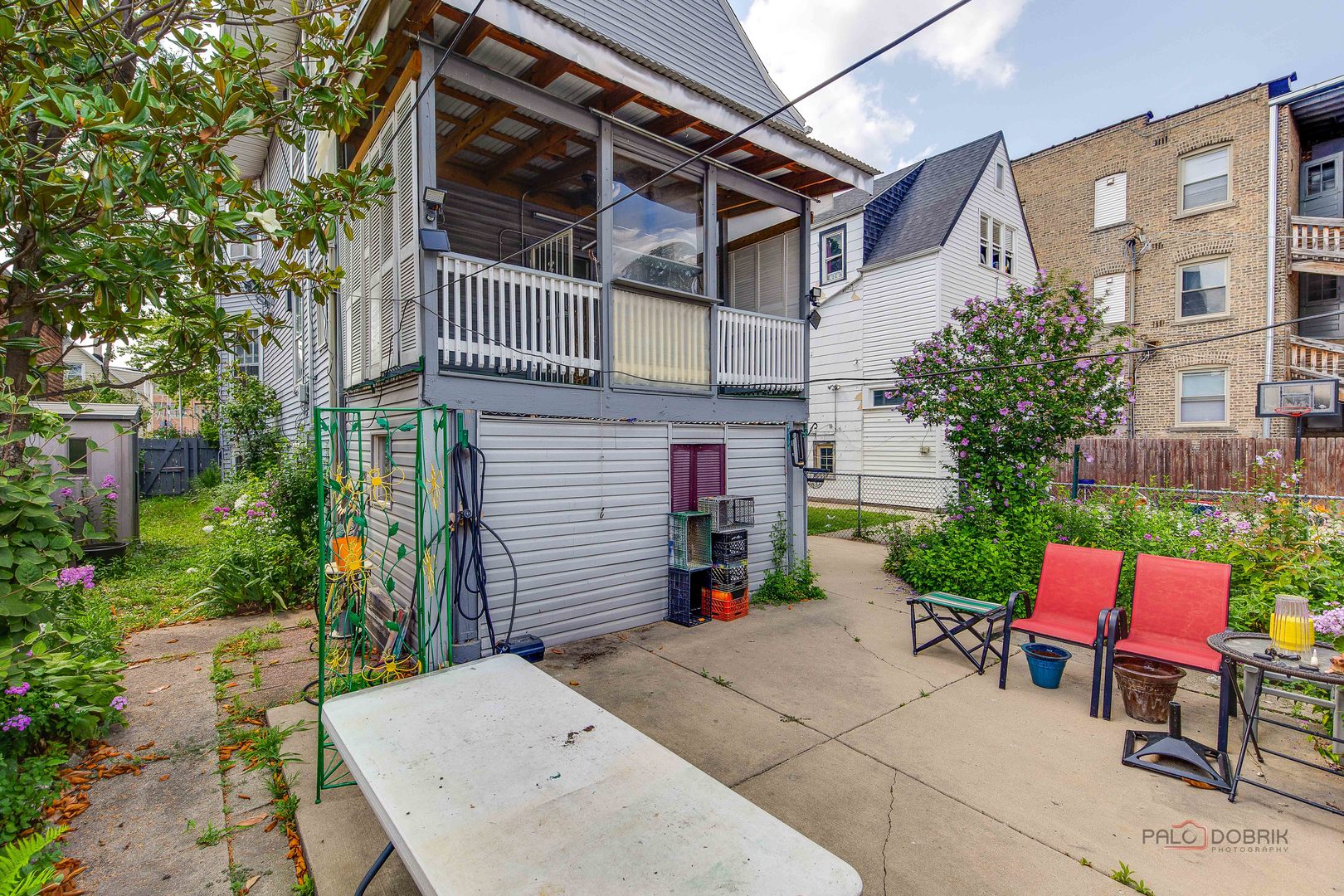 2051 N Kilbourn Avenue Property Photo 36