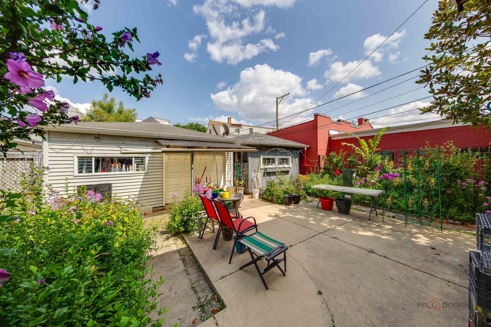 2051 N Kilbourn Avenue Property Photo 39