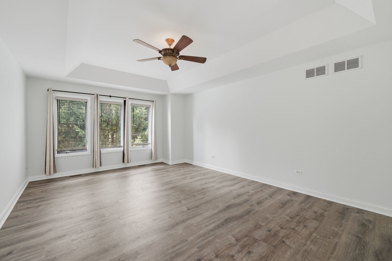 299 Arbor Glen Boulevard Property Photo 13