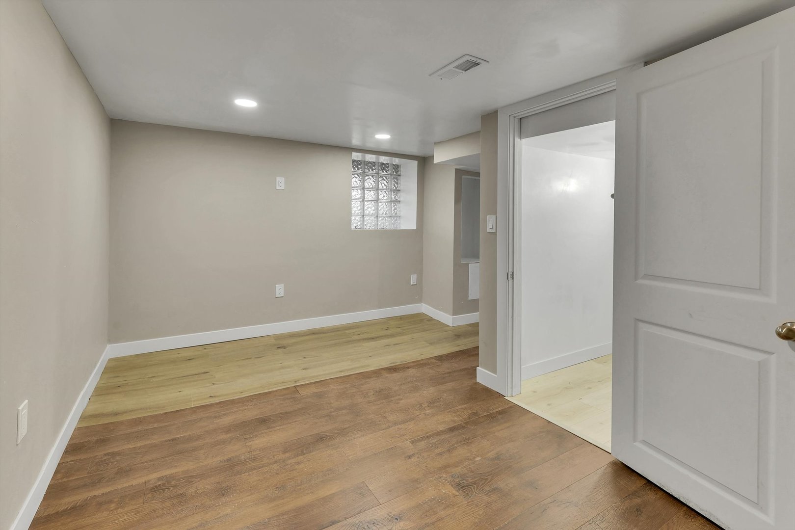 7527 S Chappel Avenue Property Photo 18