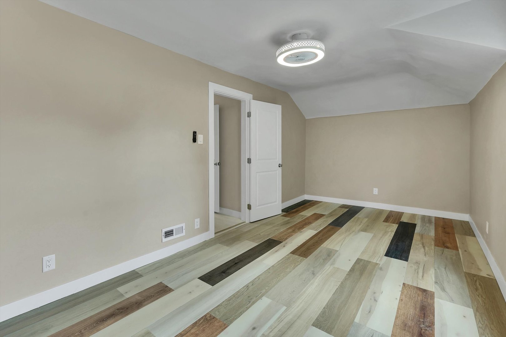 7527 S Chappel Avenue Property Photo 22