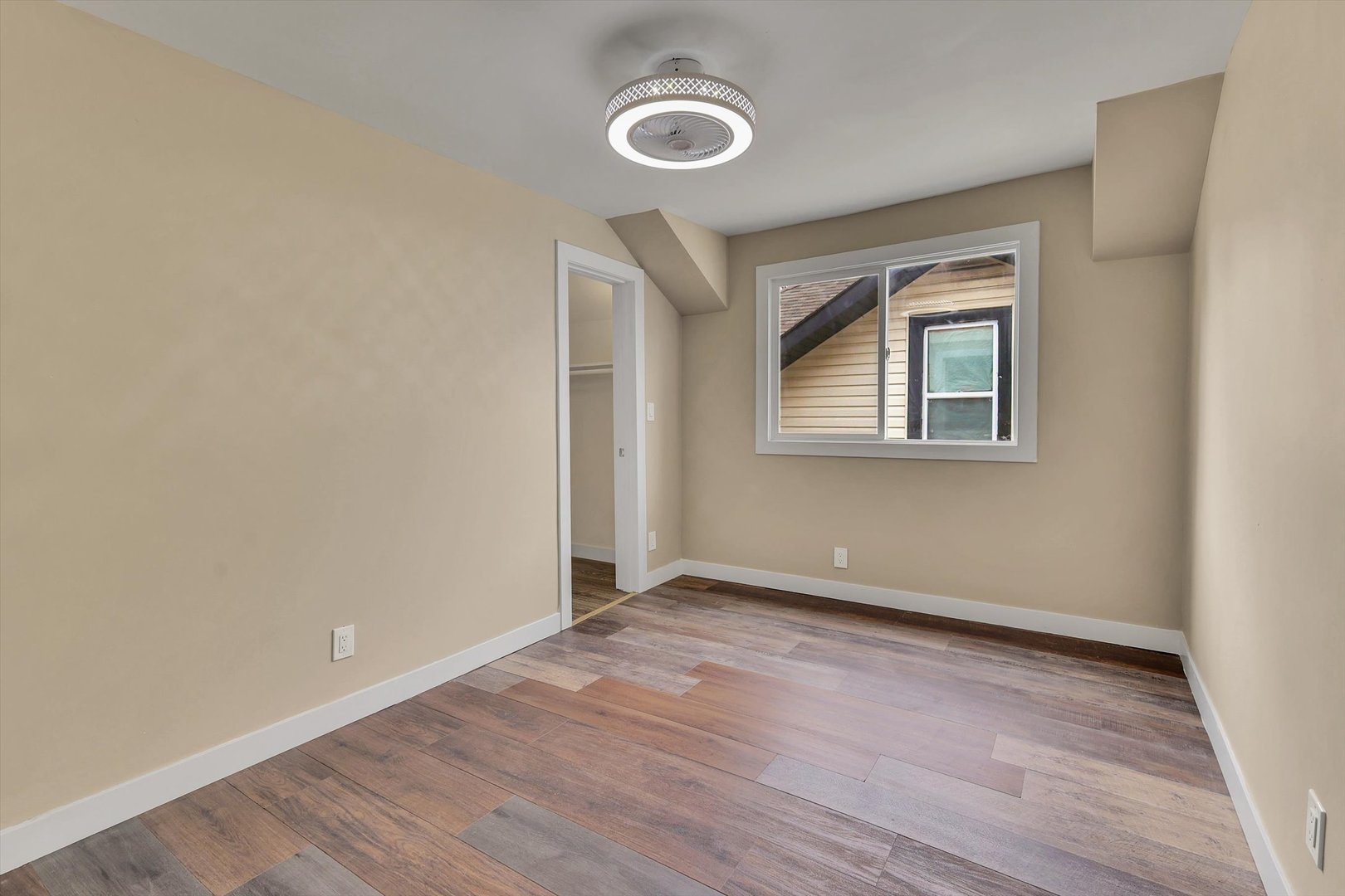 7527 S Chappel Avenue Property Photo 29