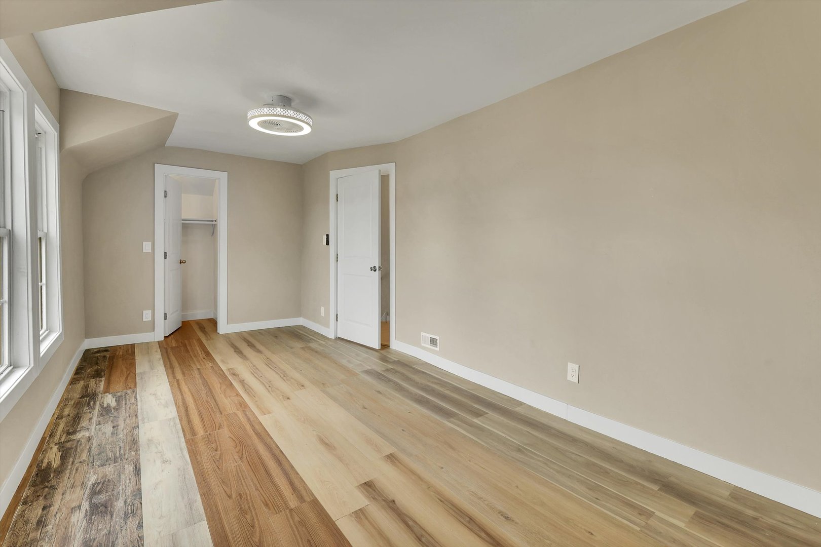 7527 S Chappel Avenue Property Photo 31