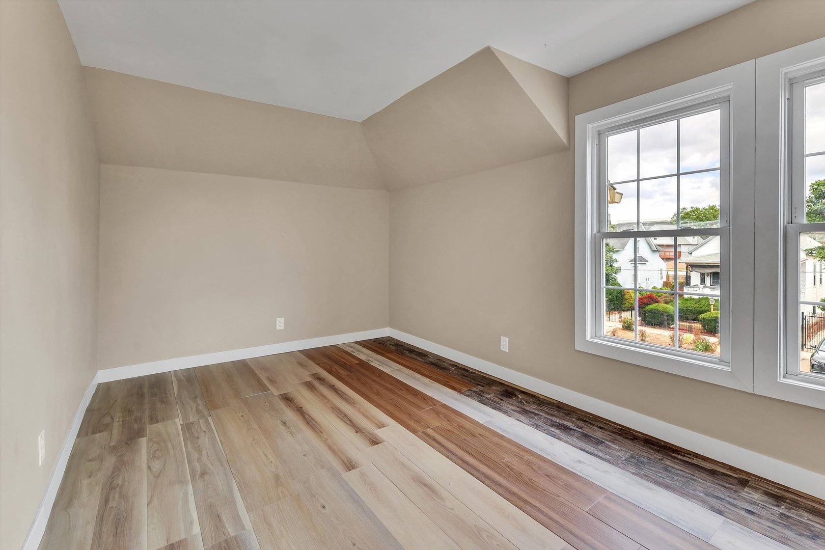 7527 S Chappel Avenue Property Photo 33